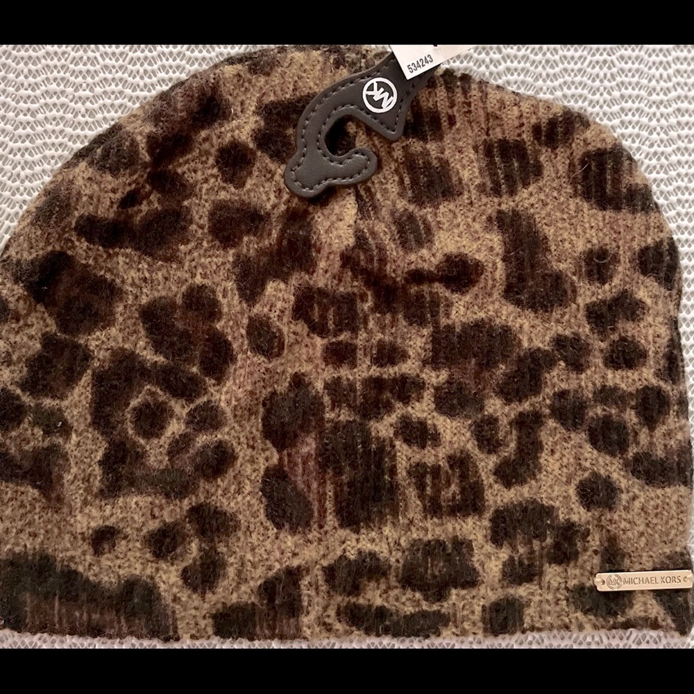 NWT Authentic Michael Kors beanie/hat